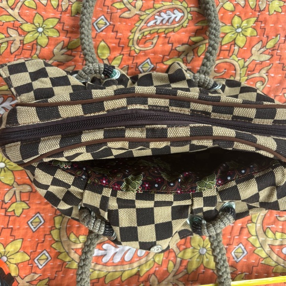 Stylish Brown and Green Checkered Handbag by Lily Excellent Condition - Picture 6 of 11